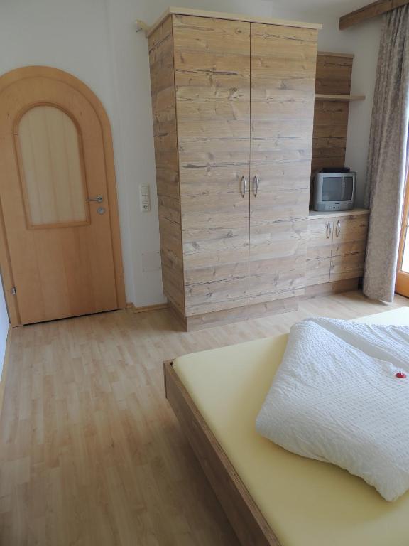 Aparthotel Haeus'L Am Ruan Berwang Habitación foto